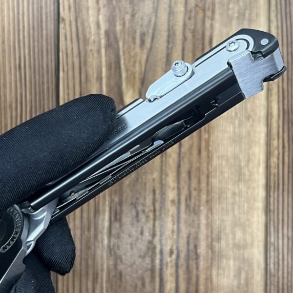 1 set Strong Magnetic And Tweezers/Pin For Leatherman Free P4 ARC-NiceToolHome